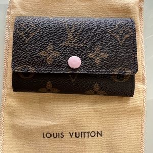 Louis Vuitton 6 Key Holder in Monogram with Rose Ballerine